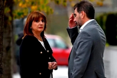 Bullrich tildó de “golpe de estado” la situación del PRO bonaerense y Ritondo la mandó a estudiar