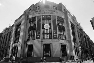 Que no quede ni uno: con los ojos en el Banco Provincia, el PRO busca sacarle otra silla a Bullrich
