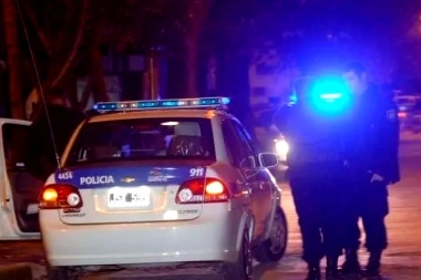 Salvaje oeste: dialogaban en la esquina y fueron atacados por motoqueros que llegaron a los tiros