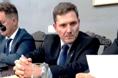 Alcalde bonaerense vetó una ordenanza municipal que impedía aumentarles el sueldo a sus funcionarios