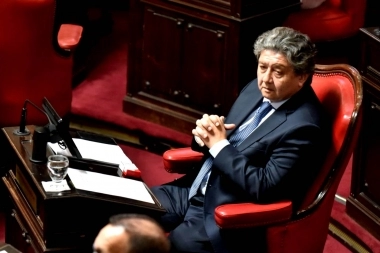 Con Karina Milei, Pareja cuestionó a Kikuchi y a los liberales “Blue” por el uso del nombre del espacio