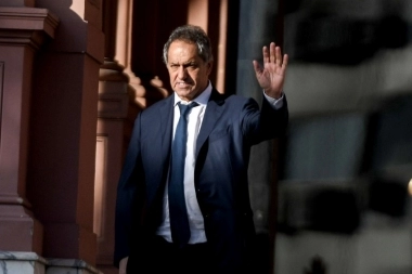 Scioli salió en defensa de Milei y fustigó a Kicillof por “estar en desacuerdo en todo”