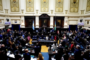 Diputados sesionó para tratar la creación de empresas sanitarias bonaerenses