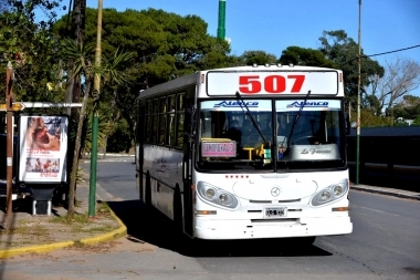 Con ayuda de aportes provinciales, el boleto de colectivo en Villa Gesell redujo sus costos