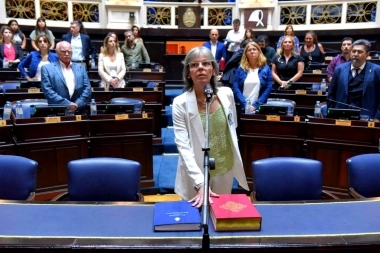 Diputada radical presentó un proyecto para repudiar la “censura” a periodistas en Casa Rosada