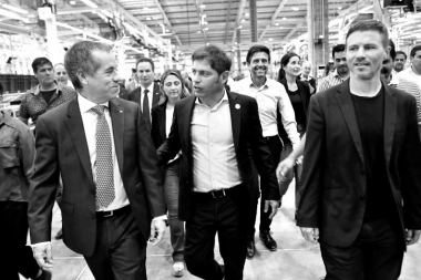 De la mano de Costa, Kicillof pretende pisar fuerte en Capital Federal para el 2025