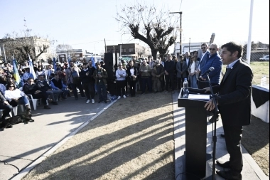 Kicillof y Zurro inauguraron una nueva sucursal del Banco Provincia en Pehuajó
