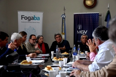 Con miras en un megaproyecto industrial, ministro de Kicillof tiende puentes con intendente opositor