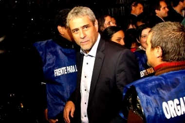 Ferraresi vuelve a armar un acto en Lanús: aumenta su enfrentamiento con La Cámpora