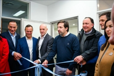 Mantegazza y Kreplak celebraron la inauguración de un resonador en un hospital de Cañuelas