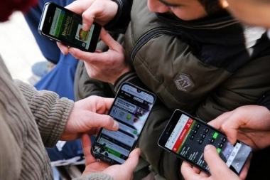Garciarena pidió escaneo biométrico para evitar el ingreso de menores a casas de apuestas online