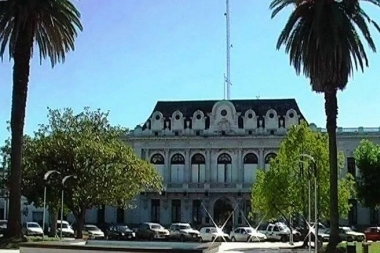 Política educativa en Pehuajó: Zurro anunció el lanzamiento de Becas universitarias