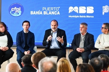 El Puerto de Bahía Blanca impulsó nuevos cursos y herramientas para la inserción laboral en oficios portuarios