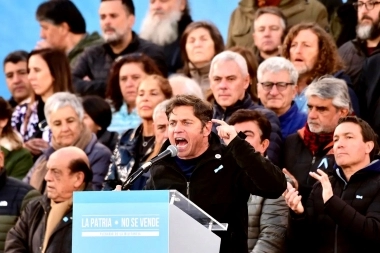 Con el foco puesto en ¿2027?, Kicillof reunirá a su tropa bonaerense en Mar Chiquita