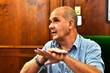 Zurro volvió a cargar contra Milei: “El futuro es que se vaya este gobierno vergonzoso”