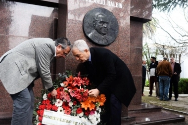 La Plata homenajeó a Ricardo Balbín en el 43º aniversario de su fallecimiento
