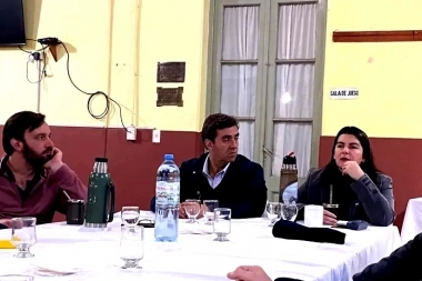 Intendentes de la Primera sección y una cumbre de emergencia por las tasas municipales