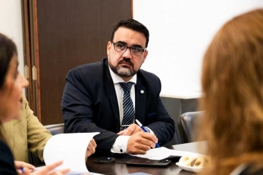 “Otra fiesta en Olivos”: Luayza condenó el asado de Milei para celebrar el veto a las jubilaciones