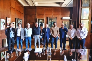 Gray se reunió con referentes de la Facultad de Medicina de la UBA: “Vamos a acompañar los reclamos”