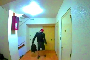Villa Lugano en llamas: piden la detención de un sujeto que roba bronces dentro de los edificios