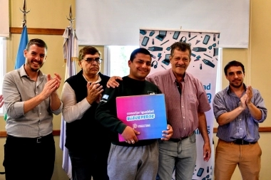 Conectar Igualdad en Bragado: se entregaron netbooks a alumnos de las localidades rurales