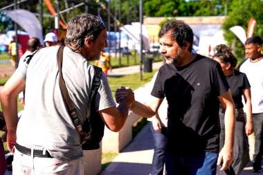 Con un festival, Moreira inauguró la nueva Plaza Combet de Carcova en San Martín