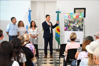 Mantegazza entregó diplomas a emprendedores en el fin de año de “San Vicente Emprende”