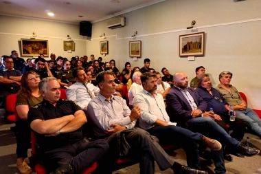 Se realizó una importante capacitación para el personal policial de Magdalena