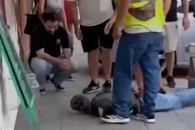 Inseguridad en Morón: vecinos atraparon a presunto arrebatador, lo ataron y entregaron a la policía