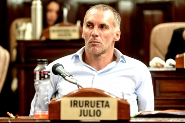 Un histórico dirigente del PRO de La Plata confirmó su alineamiento con el presidente Milei