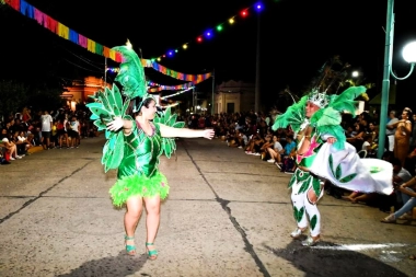 General Arenales celebró el Carnaval 2025 bajo una noche de magia y pasión