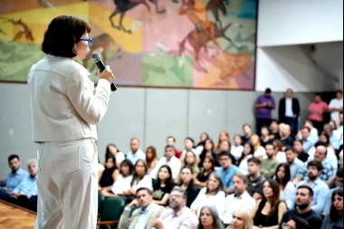 Batakis presentó el nuevo Plan de Hábitat para la Provincia: en qué consiste