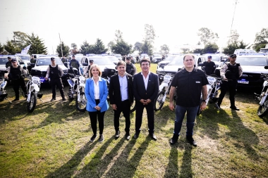 Kicillof visitó La Matanza: entregó vehículos para la seguridad y anunciar inversiones en ciencia