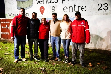 Egüen participó del lanzamiento del Proyecto Ficha Médica Deportiva en el Club Alumni