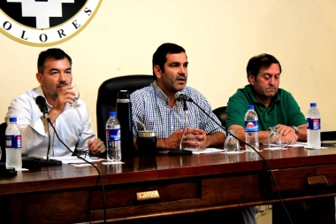 Ratas muertas, baches y basura: denuncian que García tiene abandonadas las calles de Dolores