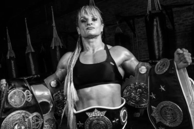 Dolor en el mundo del boxeo: falleció Alejandra "Locomotora" Oliveras a los 47 años