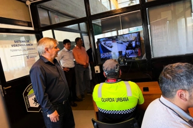 Más seguridad: Chivilcoy presentó la nueva sala de videovigilancia en la Terminal de Ómnibus