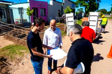 Junín: Petrecca recorrió los avances de las obras en Barrio Almirante Brown y destacó el “esfuerzo de los vecinos”
