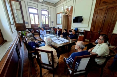 Tres Arroyos: Garate sumó a dirigentes empresariales para reactivar el aeródromo y recuperar los vuelos comerciales