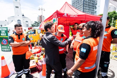 Kicillof y Alonso encabezaron el Encuentro del Sistema Provincial de Emergencias en La Plata