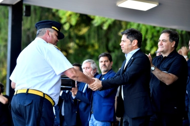 Desde la Vucetich, Kicillof participó del egreso de policías y los consideró como “parte del pueblo”