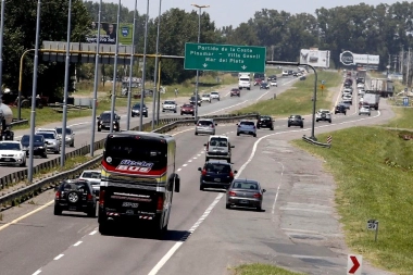 Con multas millonarias y más de 70 radares, el Gobierno bonaerense reforzó controles hacia la Costa Atlántica