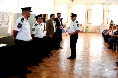 25 de Mayo: Egüen participó de la ceremonia por el 204° aniversario de la Policía Bonaerense