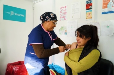 Salud bonaerense: Provincia insta a vacunarse contra la gripe ante el brote registrado en Europa
