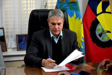 La insólita comparación que hizo el intendente de Chacabuco entre una pizza y una tasa municipal