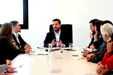 Una maniobra de Sujarchuk volvió a encender las alarmas de los vecinos por la construcción del bingo