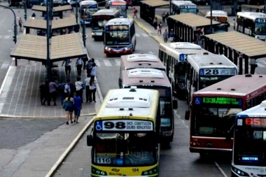 El Gobierno de Kicillof blinda el transporte del AMBA tras el retiro de subsidios por parte de Milei
