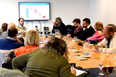 Semana clave para los gremios bonaerenses: presionan a Kicillof por la reapertura de paritarias