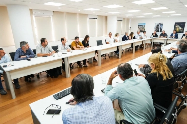 Egüen representó a 25 de Mayo en la Licitación del Tramo V del Plan Integral de la Cuenca del Río Salado