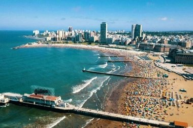Buen arranque del verano en Mar del Plata con picos de ocupación superiores al 80%